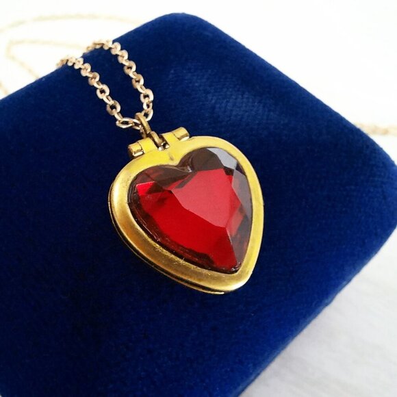 Vintage Locket Charm Necklace Red Heart Pendant Necklace Jewelry for Women - Picture 5 of 8